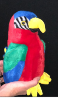 Macaw Beanie2.PNG